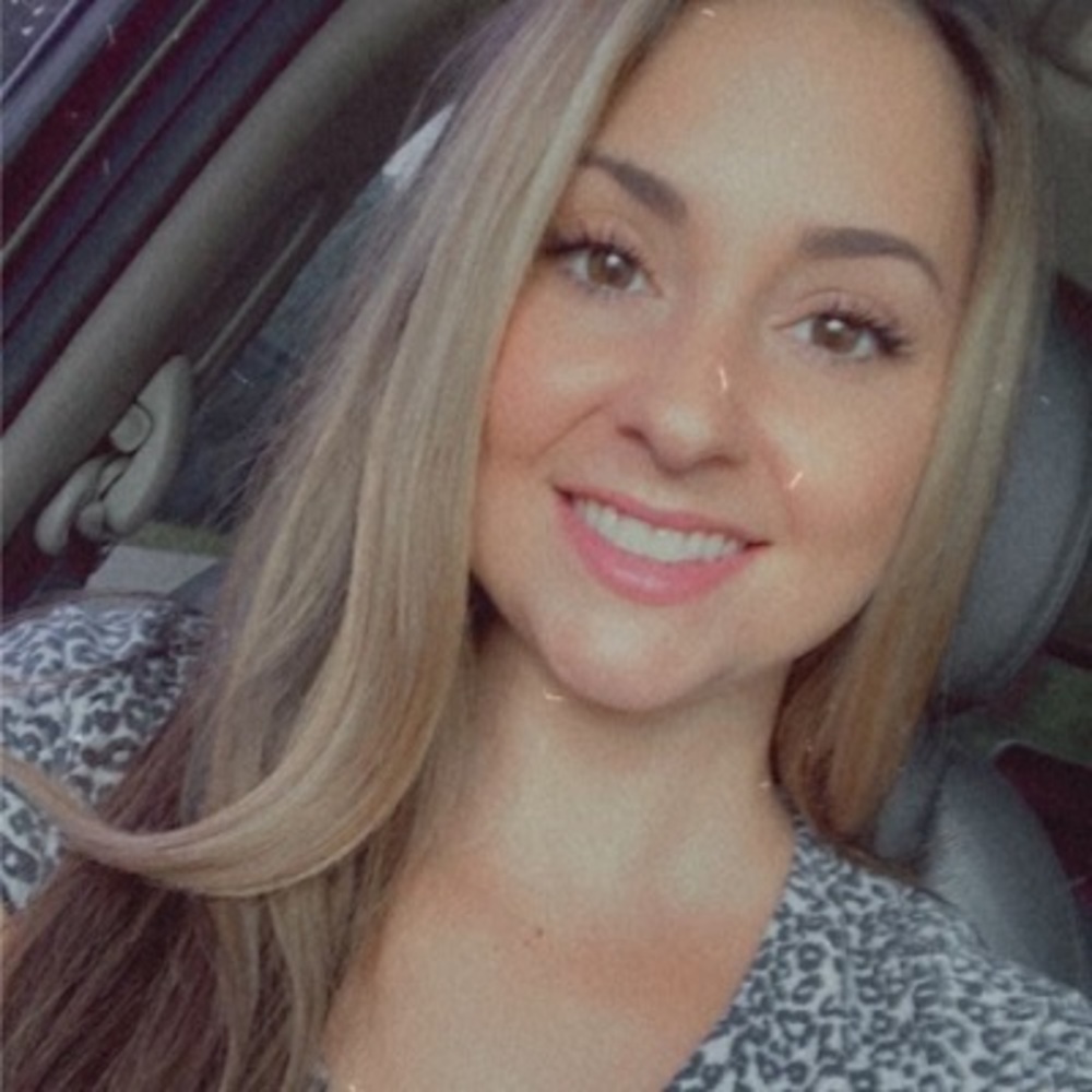 Meet your Posher, Deanna